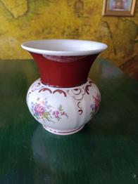 Hübsche kleine Vase zu verschenken