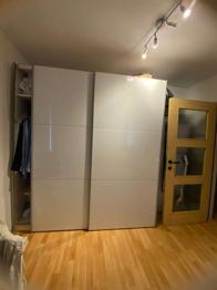 (reserviert) Kleiderschrank