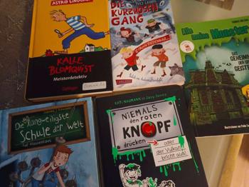 . Buch 4 Stück Kinderbuch für ca 10Jahre