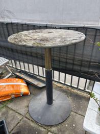Outdoor Stehtisch gratis bei Selbstabholung