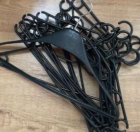 14 Kleiderbügel schwarz