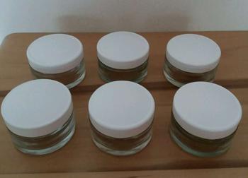 Dekogläser 15 Stück mit Kunststoffdeckel H:4,5cm, DM:6,5cm