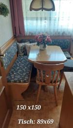 Eckbank mit Tisch und 2 Sesseln zu verschenken