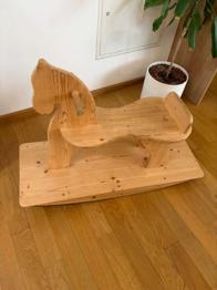 Schaukelpferd Holz