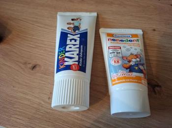 Verschenke Zahnpasta originalverpackt