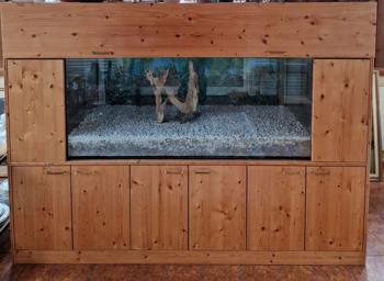 (reserviert) Aquarium mit möbel