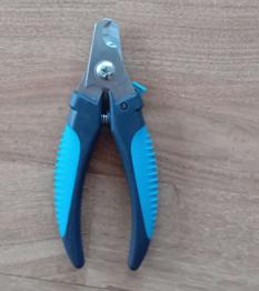 (reserviert) Nagelschere Hund