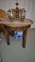 Schränke, Schreibtisch, ausziehbare Tische