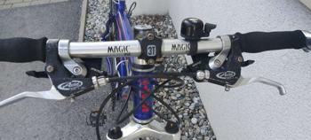 Farbe blau, Marke Simpleon,