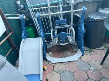 Rutsche mit Schaukel