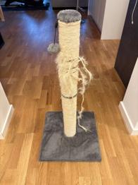 Kratzbaum beige / grau