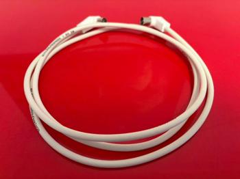 unbenutztes TV Koaxial Antennenkabel Winkel 90 Grad, Koax-Winkel-Stecker / Koax-Winkel-Kupplung, 1,5 m