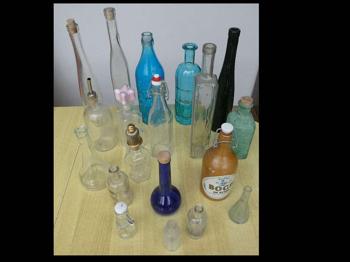 flaschensammlung 23 stk.. glasflaschen und mehr.