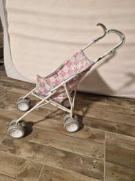 Puppenwagen