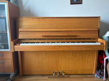 Klavier / Pianino Hsinghai - spielbereit - Selbstabholung (5. Stock)