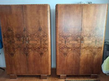 1-2 Kästen massiv sehr gut erhalten