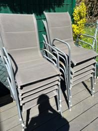 (reserviert) 10 Gartenstühle