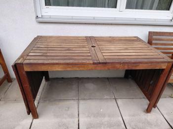 (reserviert) Gartentisch Holz