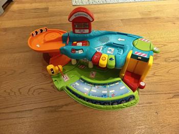 Tut Tut Babyflitzer Garage