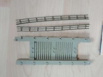 KIBRI 0/62/1 einspurige Bahnbrücke mit Geländer