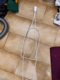 Mobilestange und insektenschutzhalter für Gitterbett