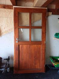 (reserviert) Nebeneingangstüre