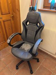 Bürostuhl, schlechter Belag