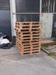 Einwegpaletten Holz Brennholz Kaputte Europaletten zu verschenken