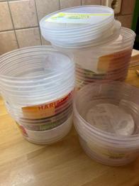 Plastik Behälter mit Deckel