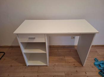 Schreibtisch