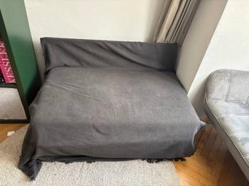 Sitz Couch aus Paletten und Polstern