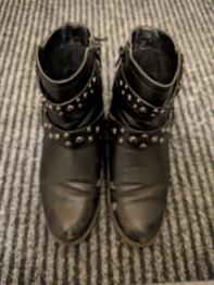 Schwarze Stiefeletten