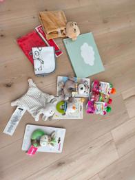 Babyartikel, Quetschie, Lätzchen, Rassel,..