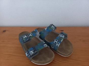 Hausschuh, Motiv Fussball, Gr. 34