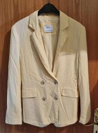 Blazer von Berhka, nur per Versand!