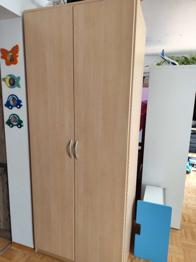 (reserviert) Schöner Kleiderschrank