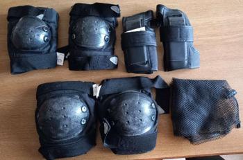 Ellbogen- , Knie- und Handgelenkschutz für Rollschuh, Scater, Fahrrad fahren, etc.