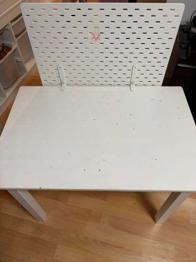 Basteltisch für Kinder