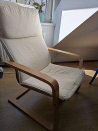 Bequemer Ikea-Relaxsessel POÄNG