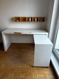 Schreibtisch