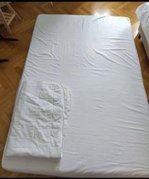 IKEA Sultan Matratze inkl. Allergiker Milbenschutzüberzug und Matratzenschoner