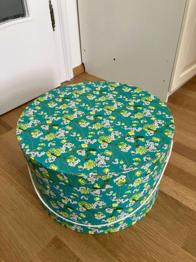 Grosse Aufbewahrungsbox aus Karton