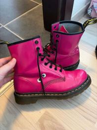 (reserviert) Doc Martens pink