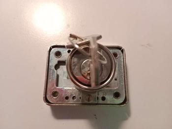 Schubladen Schloss alt massiv