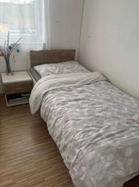 (reserviert) Bett 90x200