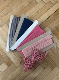 Set an Bänder, Kordeln