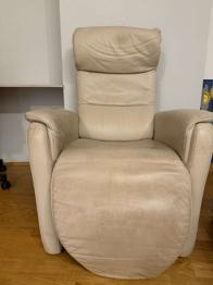 Gebrauchter Fernsehsessel ZU VERSCHENKEN