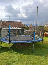 Trampolin zu verschenken