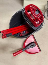 Wischset mit Bartwisch und Schaufel