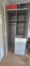 (reserviert) Kleiderschrank